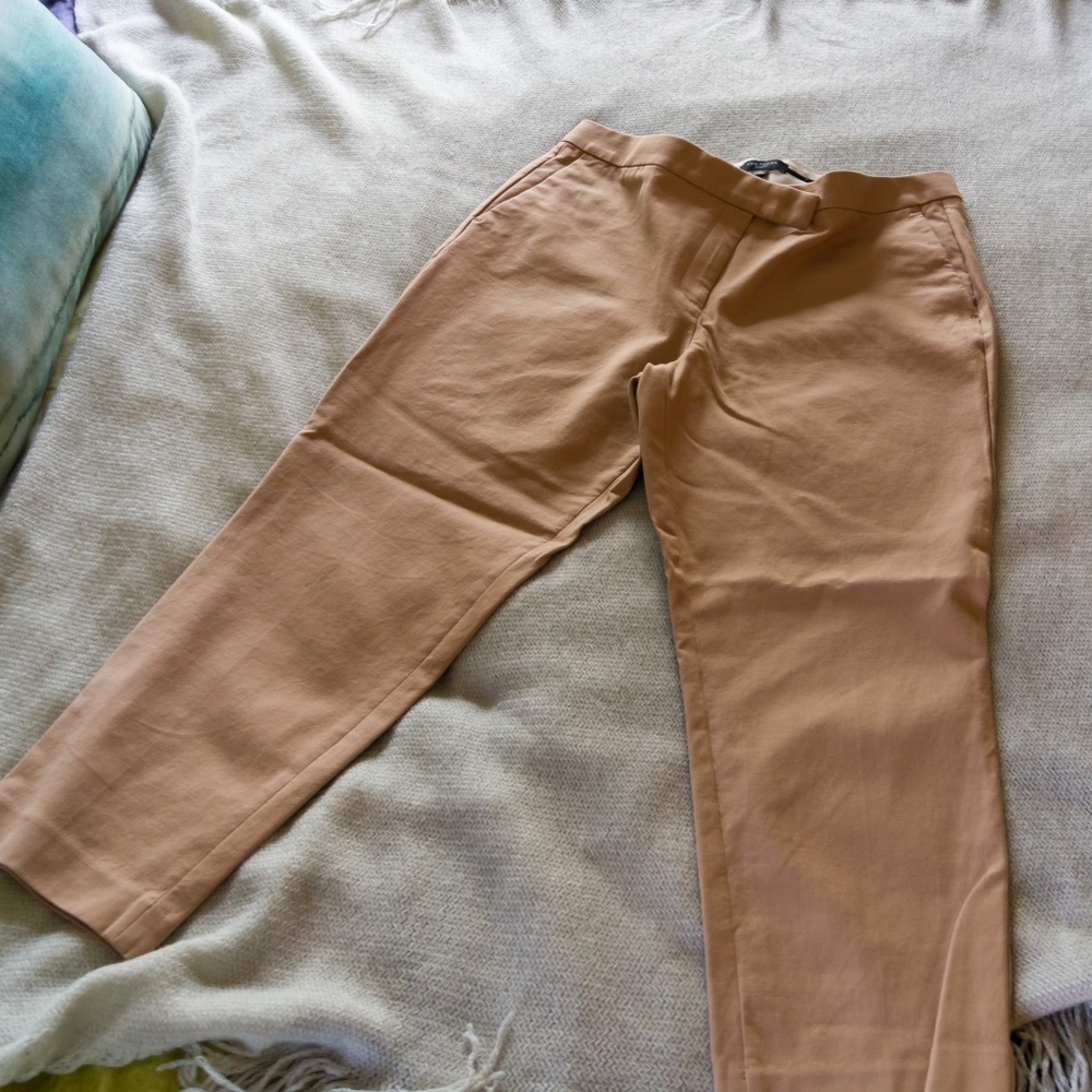 Tan AT Kate Fit Modern Skinny Pants. EUC